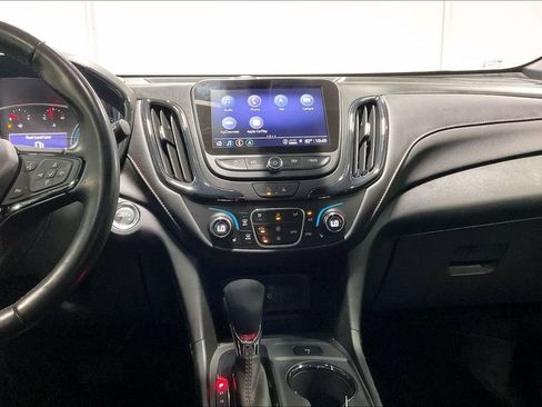 Used 2022 Chevrolet Equinox RS w/ RS Leather Package FWD image 7