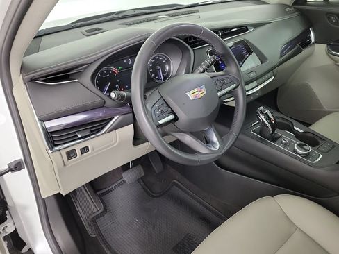 Used 2023 Cadillac XT4 Luxury w/ Driver Awareness Package FWD image 17