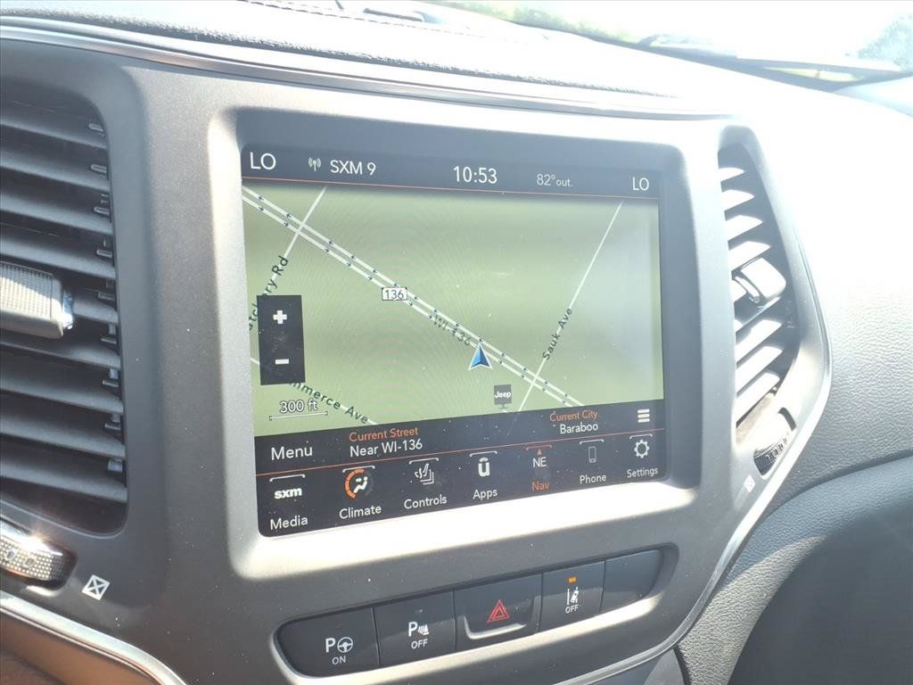 Used 2023 Jeep Cherokee Altitude Lux AWD/4WD image 25