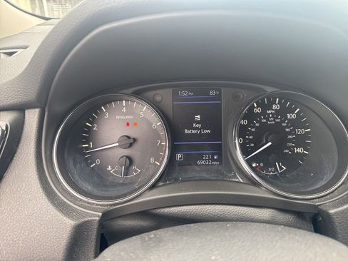 Used 2020 Nissan Rogue SL AWD/4WD image 6