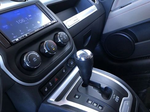 Used 2016 Jeep Compass Latitude AWD/4WD image 29