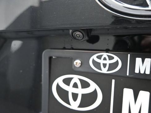 Used 2024 Toyota RAV4 XLE FWD image 39