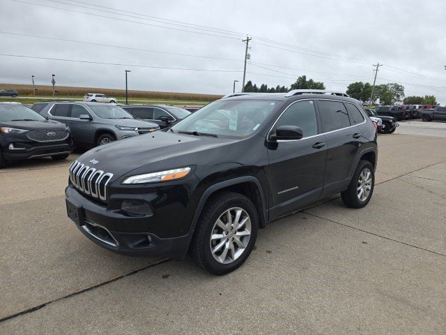 Used 2014 Jeep Cherokee Limited w/ Technology Group AWD/4WD image 3