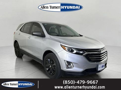 Used 2020 Chevrolet Equinox LS FWD image 1