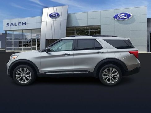 Certified 2023 Ford Explorer XLT w/ Equipment Group 202A AWD/4WD image 5