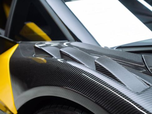 Used 2024 Lamborghini Revuelto AWD/4WD image 15