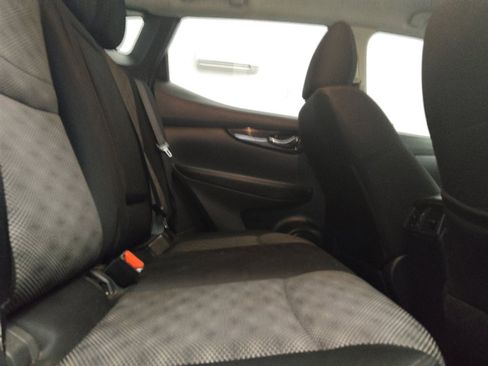 Used 2019 Nissan Rogue Sport SV AWD/4WD image 19