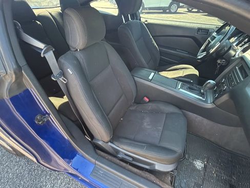 Used 2013 Ford Mustang Coupe RWD image 15