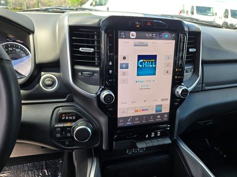 Used 2025 RAM 1500 Big Horn AWD/4WD image 23