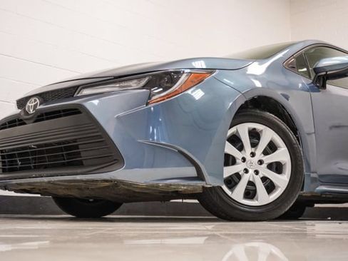 Used 2023 Toyota Corolla LE FWD image 2
