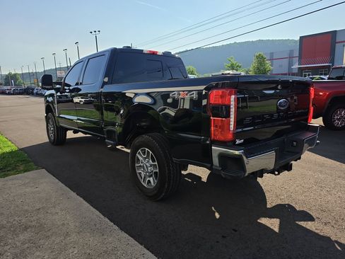 Used 2024 Ford F250 Lariat AWD/4WD image 6