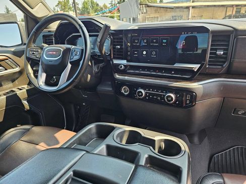 Used 2024 GMC Sierra 1500 Elevation AWD/4WD image 12