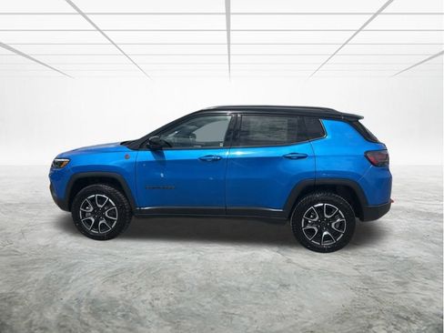 New 2025 Jeep Compass Trailhawk w/ Trailhawk Elite Group image 7
