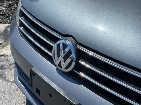 Used 2015 Volkswagen Jetta Sport FWD image 4