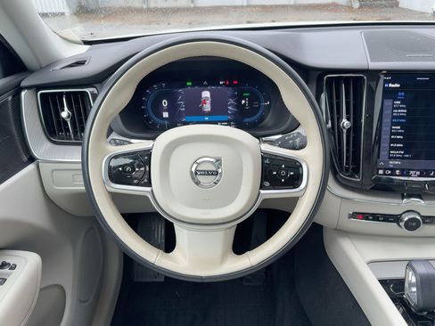 Certified 2023 Volvo XC60 T8 Plus w/ Protection Package Premier image 27