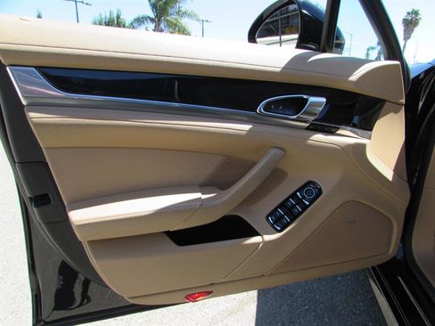 Used 2015 Porsche Panamera 4 AWD/4WD image 24