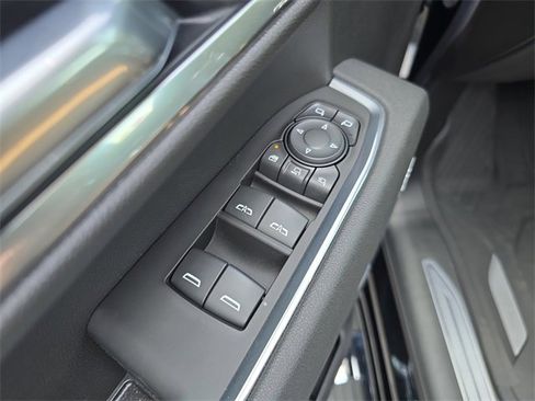 New 2025 GMC Sierra 2500 SLT w/ SLT Premium Package image 18