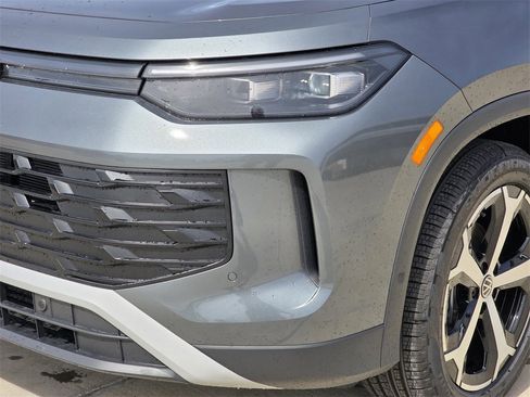 New 2026 Volkswagen Tiguan SE image 6