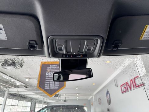 Certified 2025 GMC Sierra 2500 SLT w/ SLT Convenience Package image 24