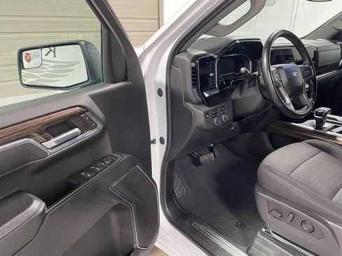 Used 2024 Chevrolet Silverado 1500 RST AWD/4WD image 10