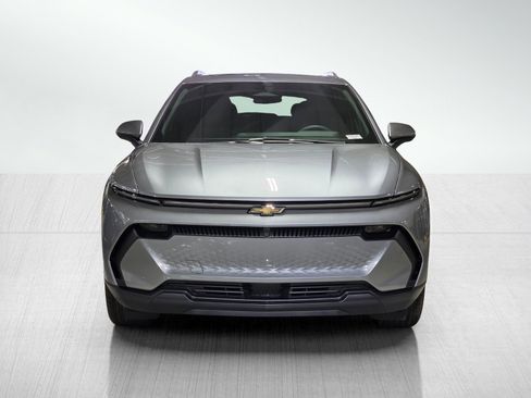 New 2026 Chevrolet Equinox EV LT image 2