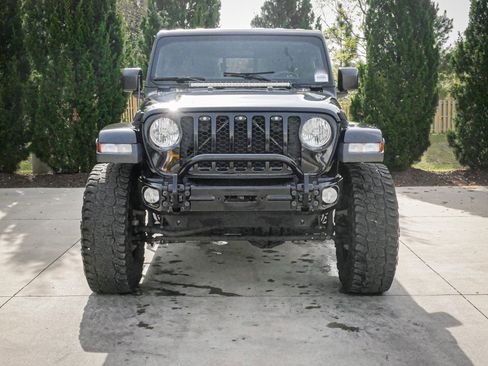 Used 2020 Jeep Gladiator Sport w/ Quick Order Package 24S image 3