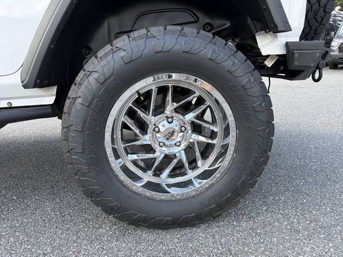 Used 2020 Jeep Wrangler Unlimited Rubicon AWD/4WD image 19