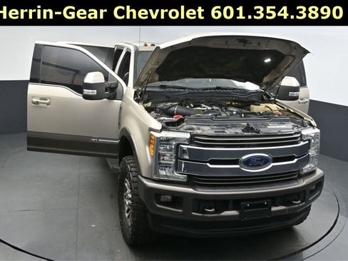 Used 2017 Ford F250 King Ranch w/ FX4 Off-Road Package image 52