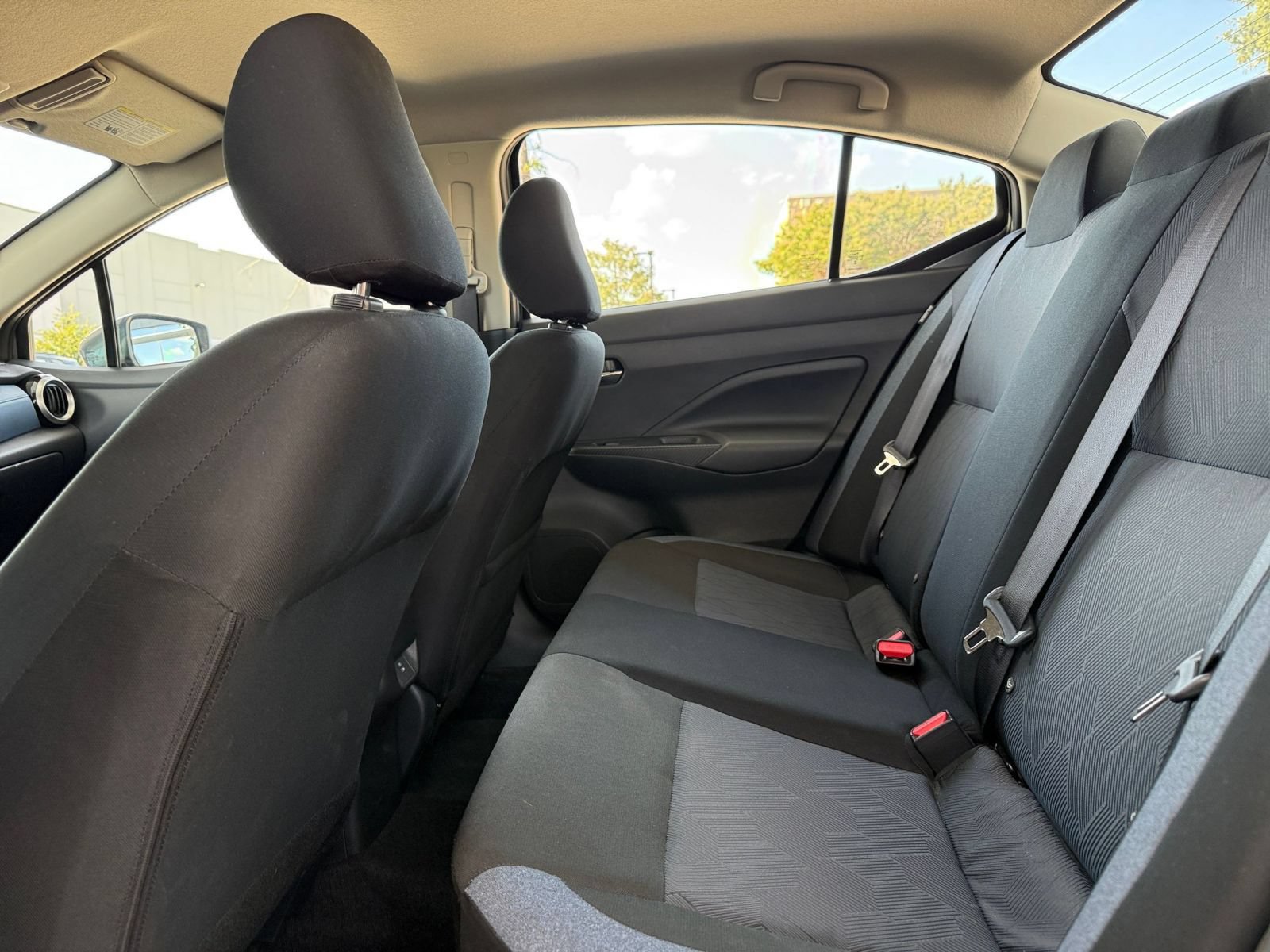 Used 2025 Nissan Versa SV FWD image 21