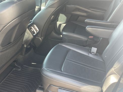 Used 2025 Kia Sorento X-Line EX AWD/4WD image 23
