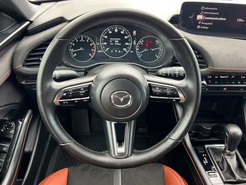 Certified 2025 MAZDA MAZDA3 Carbon AWD/4WD image 15