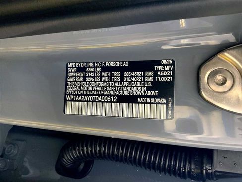 Certified 2026 Porsche Cayenne AWD/4WD image 36