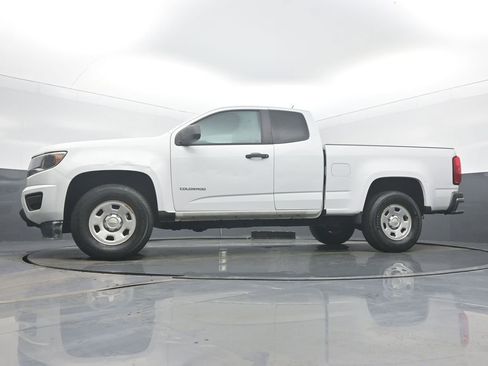 Used 2016 Chevrolet Colorado W/T image 37