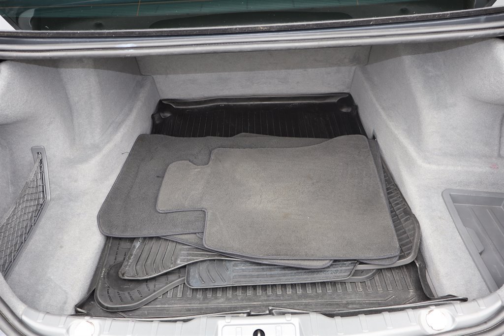 Used 2015 BMW 750Li RWD image 42