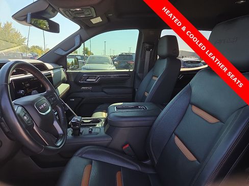 Used 2022 GMC Sierra 1500 AT4 w/ AT4 Preferred Package image 13