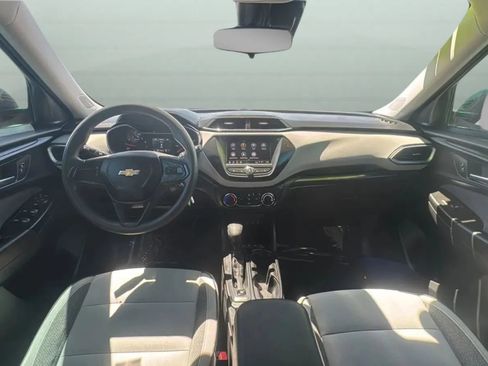 Used 2021 Chevrolet TrailBlazer LS AWD/4WD image 23