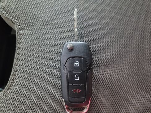 Used 2019 Ford F150 XLT RWD image 32