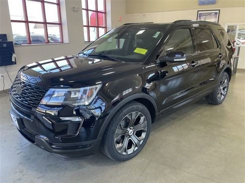 Used 2018 Ford Explorer Sport w/ Equipment Group 401A AWD/4WD image 2