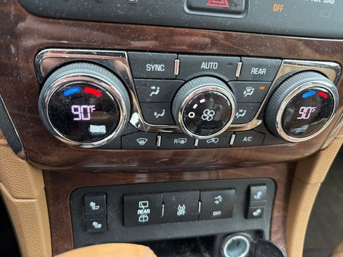 Used 2014 Buick Enclave Leather image 25
