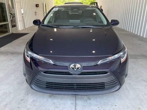 Used 2025 Toyota Corolla LE FWD image 25