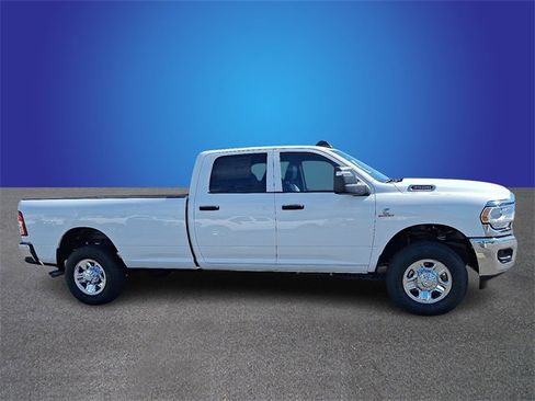 Used 2023 RAM 3500 Tradesman w/ Chrome Appearance Group image 3