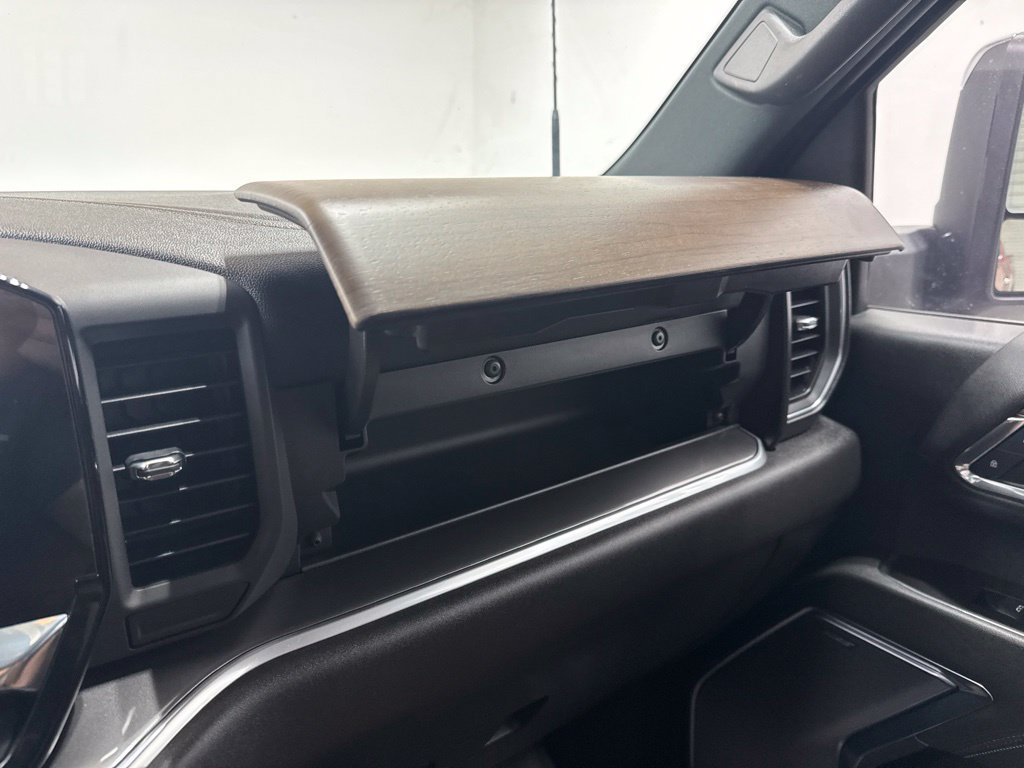 Used 2024 Chevrolet Silverado 2500 High Country AWD/4WD image 29