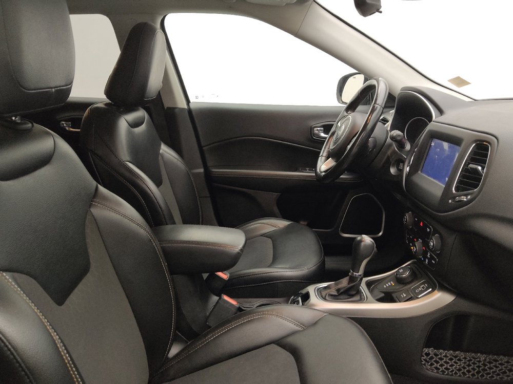 Used 2019 Jeep Compass Latitude AWD/4WD image 21