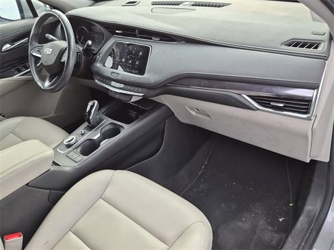 Certified 2023 Cadillac XT4 Luxury image 20