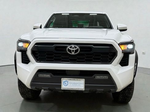 Used 2025 Toyota Tacoma TRD Off-Road image 4