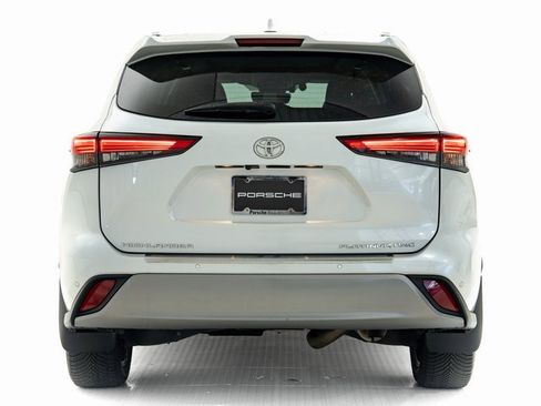Used 2022 Toyota Highlander Platinum image 34
