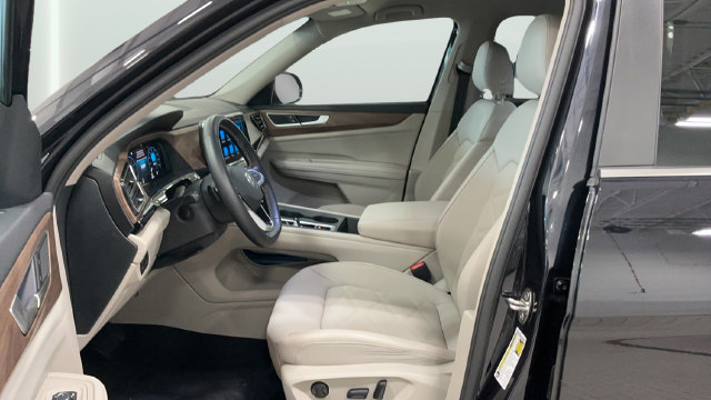Certified 2025 Volkswagen Atlas SE AWD/4WD image 15
