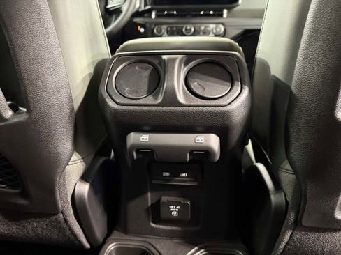 New 2025 Jeep Gladiator Mojave image 27