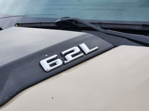 Used 2023 Chevrolet Silverado 1500 ZR2 w/ Technology Package image 18