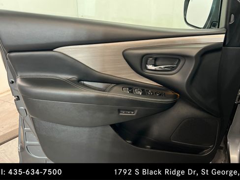 Used 2017 Nissan Murano SL AWD/4WD image 14